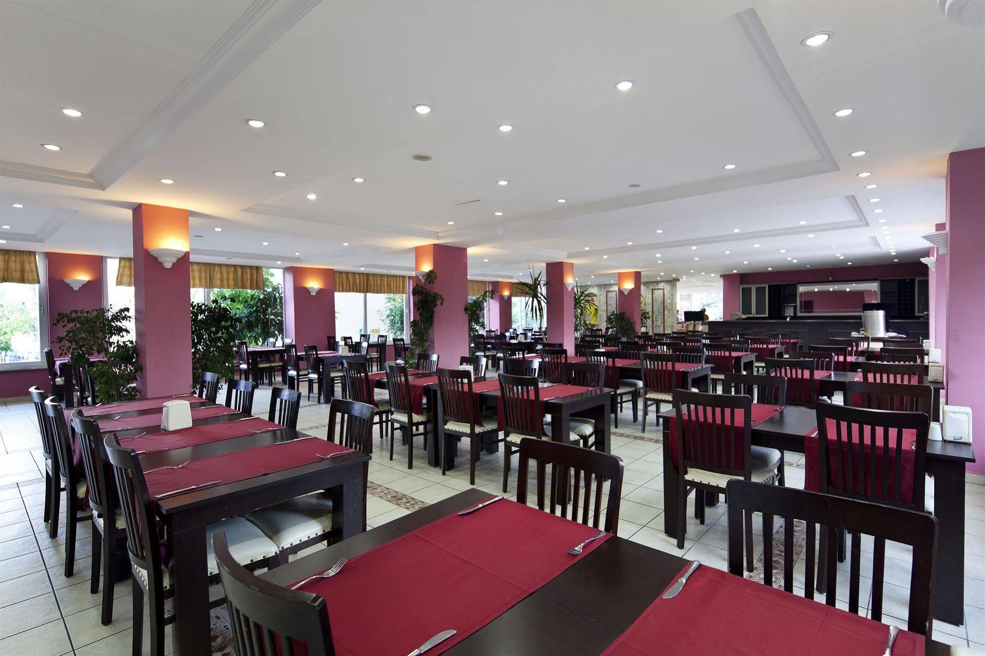 Larissa Garden Hotel Кемер Екстер'єр фото